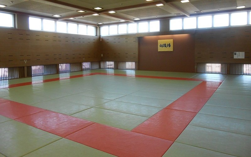 長田体育館柔道場