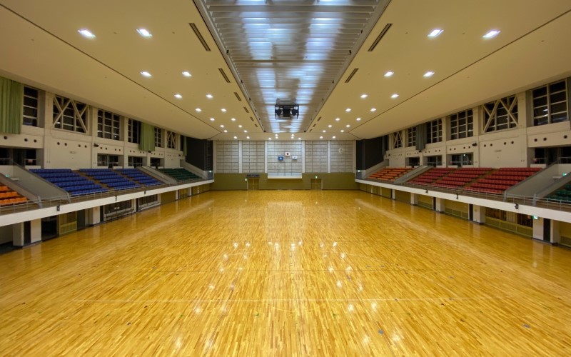 中央体育館アリーナ