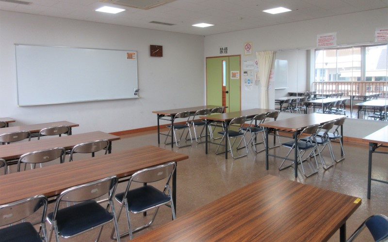 中央体育館多目的室1