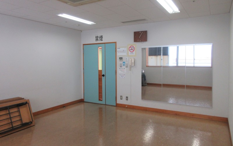 中央体育館多目的室2