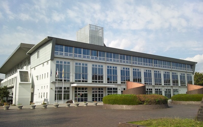 中央体育館外観