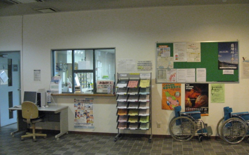 清水清見潟公園SC内観